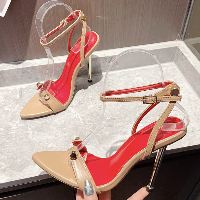 รองเท้าส้นสูงแบบรัดส้นประดับหม - Women'S Shoes Quality บทวิจารณ์และราคา