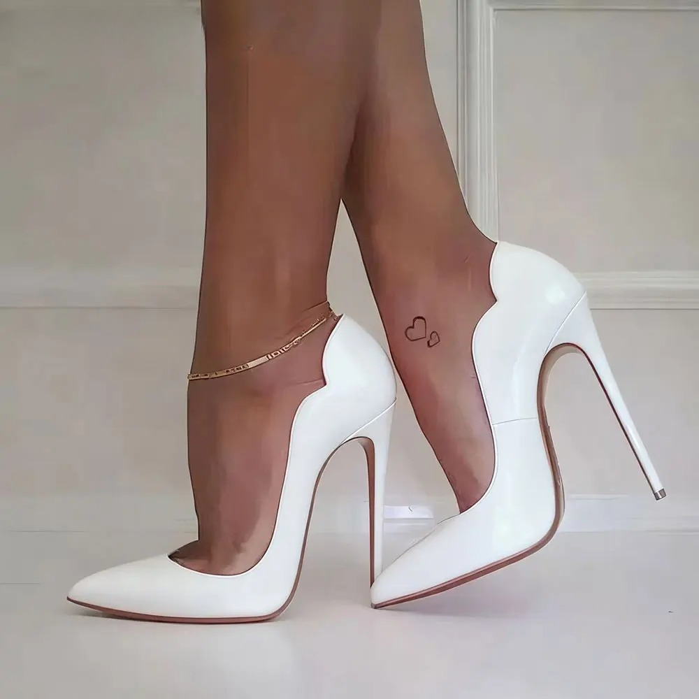 รองเท้าส้นสูงทรงส้นเข็มหัวแหลม - Patent Leather Pump บทวิจารณ์และราคา