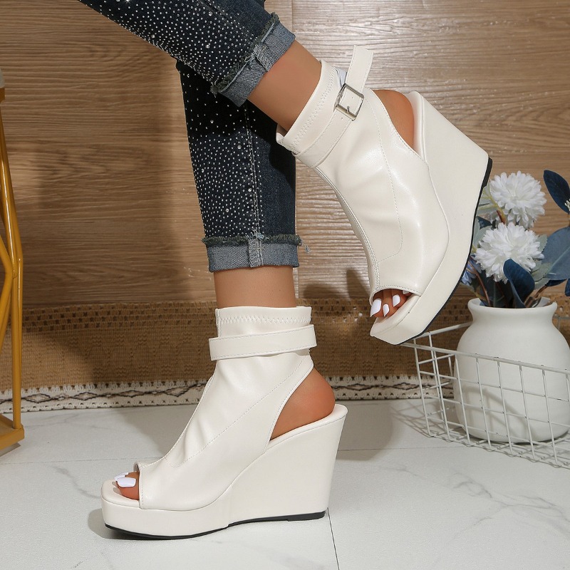 รองเท้าส้นเตารีดแบบเปิดนิ้วเท้ - Square Toe Mule บทวิจารณ์และราคา