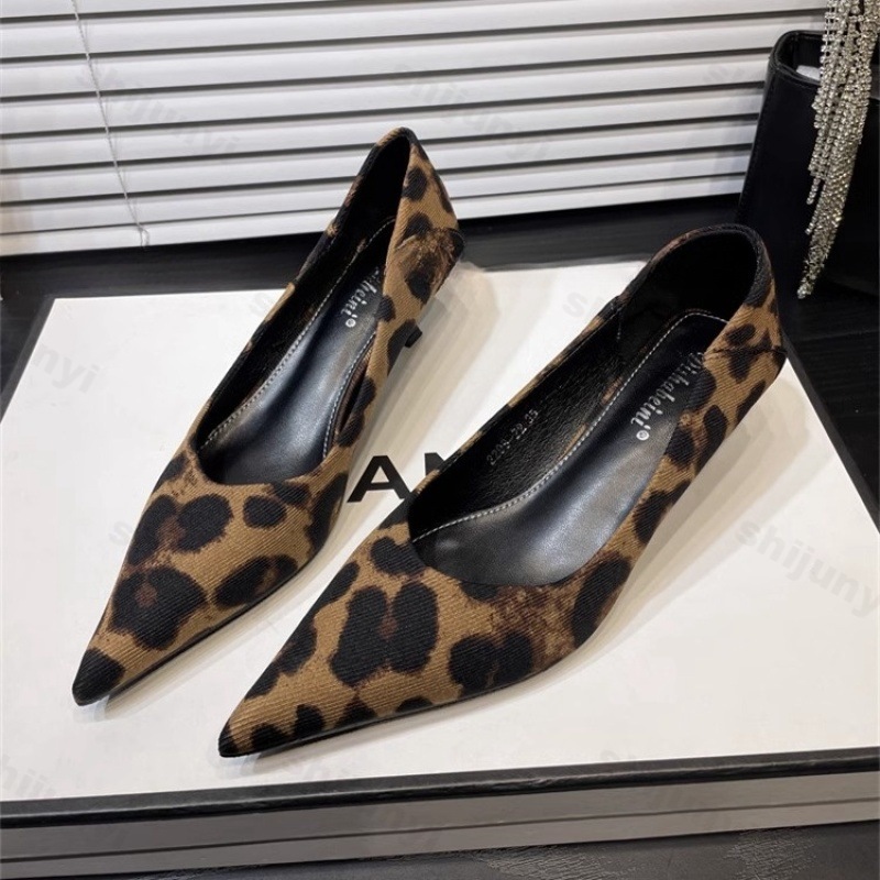 รองเท้าส้นสูงสตรีสิทธิบัตรหนัง - Women'S Shoes Quality บทวิจารณ์และราคา
