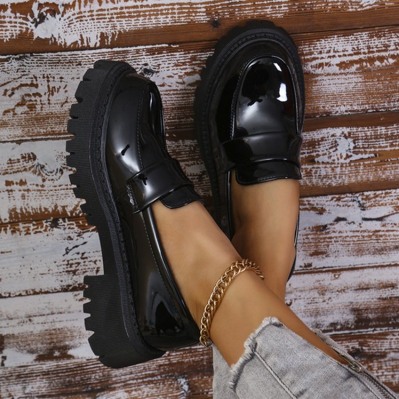 สิทธิบัตรหนัง Med Heel รองเท้า - Patent Leather Pump บทวิจารณ์และราคา